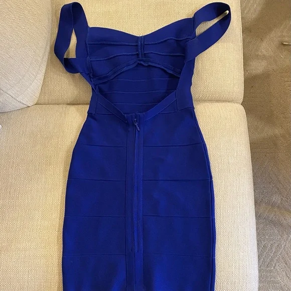 Mini dress - Picture 2 of 2